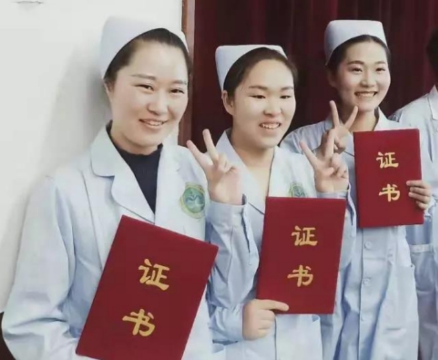 贺讯 | 热烈祝贺三名浙江地区思德库评估员之家成员荣获中国养老护理员职业竞赛一等奖！